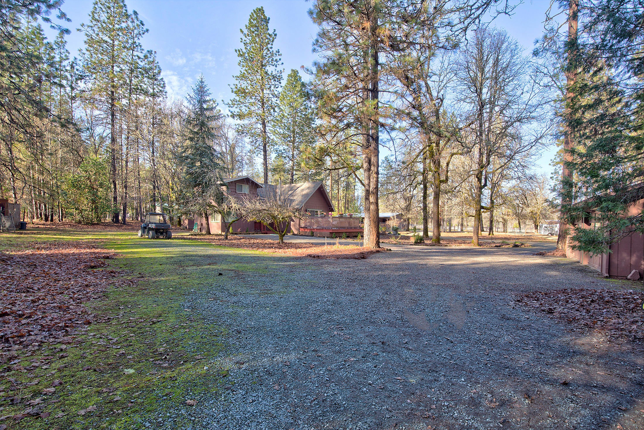 1090 Queens Branch Road Rogue River, OR 97537 - Photo 36 of 40 House
