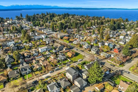 $688,000 | 8338 27th Avenue Northwest, Unit B, Seattle, WA 98117