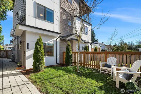 $688,000 | 8338 27th Avenue Northwest, Unit B, Seattle, WA 98117