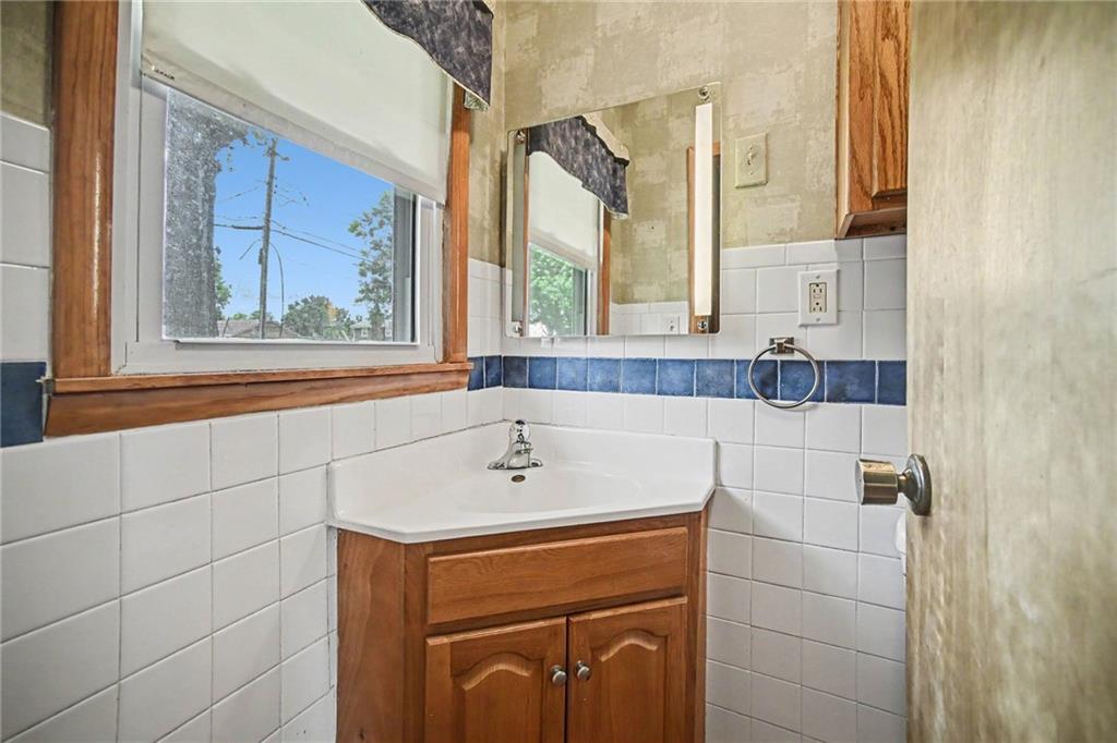 1728 Berry Road Independence, MO 64057 - Photo 14 of 33