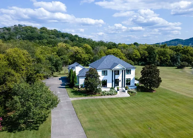 $2,900,000 | 1174 Echo Lane, Franklin, TN 37069