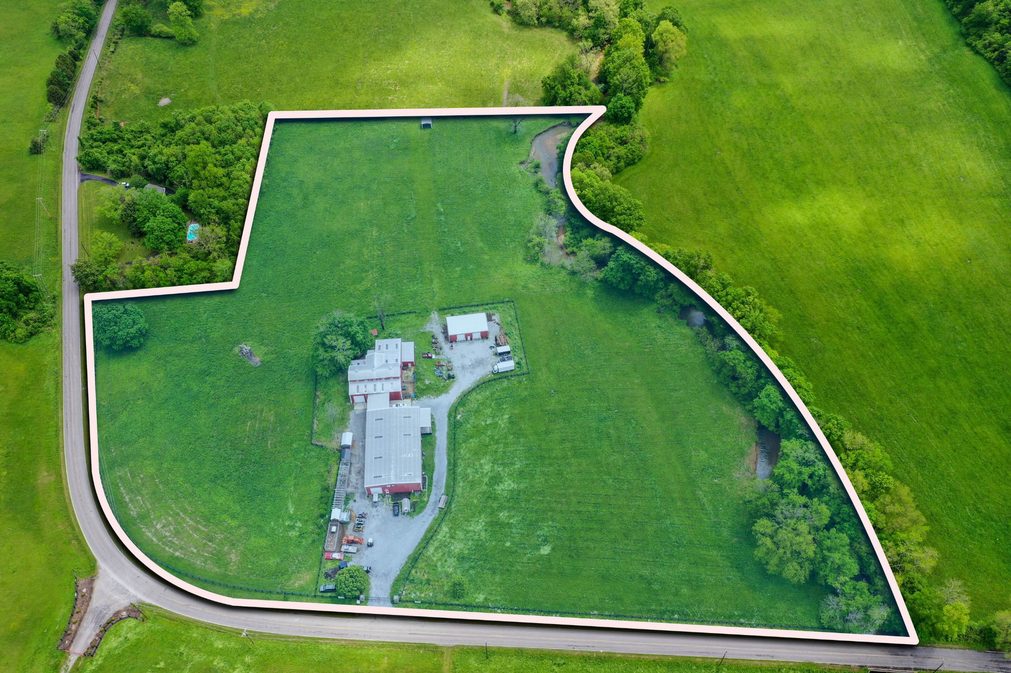832 Jones Creek Road Dickson, TN 37055 - Photo 52 of 53 a view of a yard with a fountain