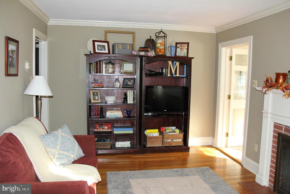 247 South Spruce Street Lititz, PA 17543 - Photo 3 of 22 Gallery Image 3