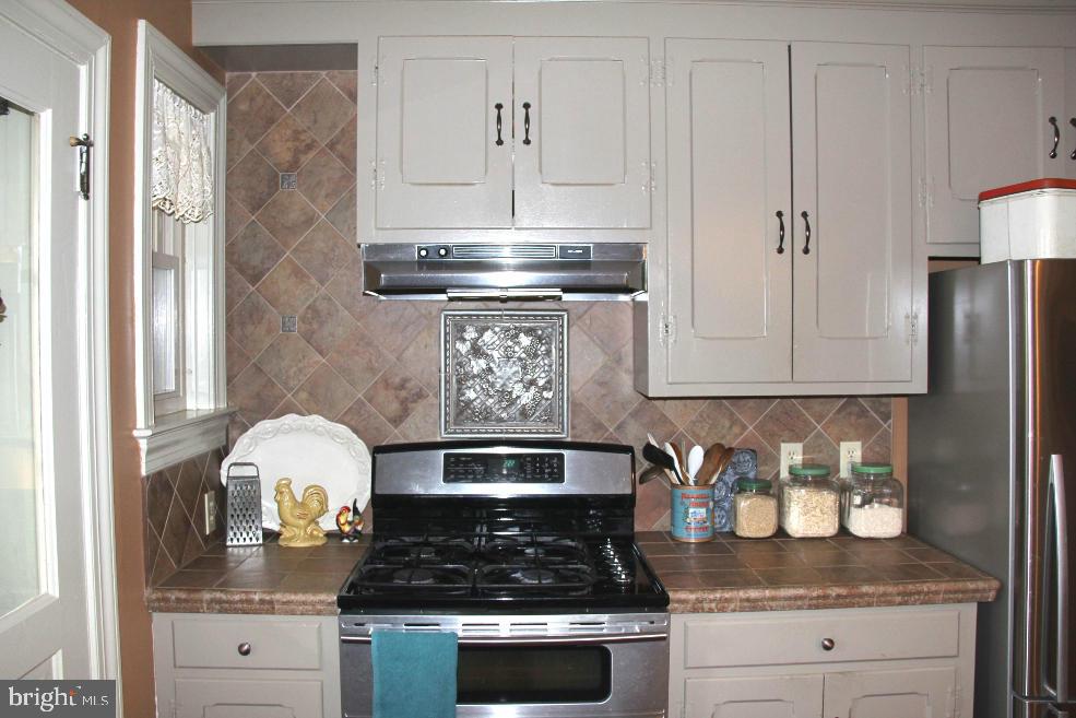 247 South Spruce Street Lititz, PA 17543 - Photo 8 of 22 Gallery Image 8
