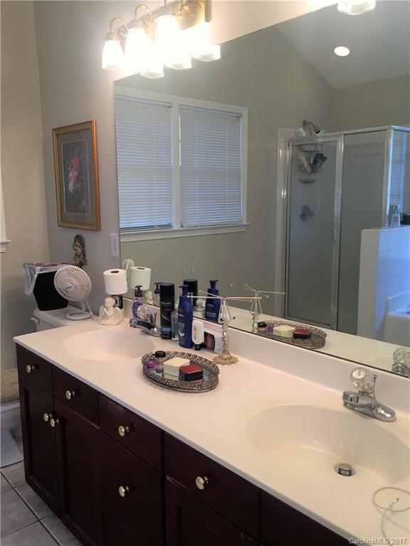 10700 Ridge Acres Road Charlotte, NC 28214 - Photo 22 of 22 Gallery Image 22