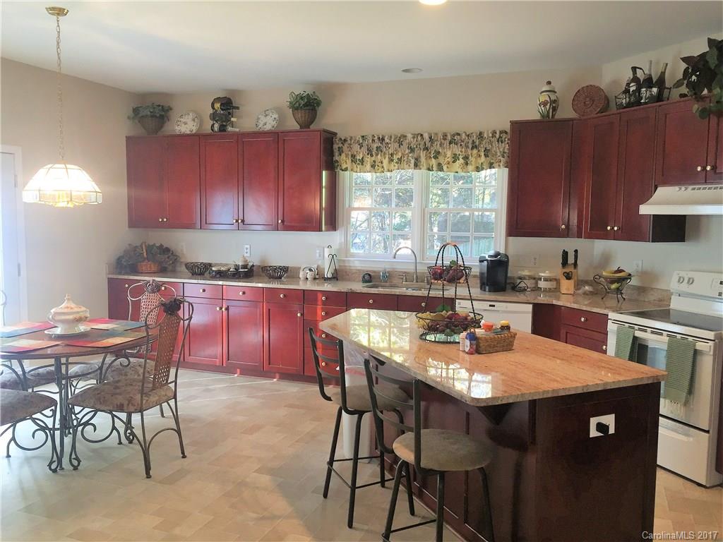 10700 Ridge Acres Road Charlotte, NC 28214 - Photo 6 of 22 Gallery Image 6