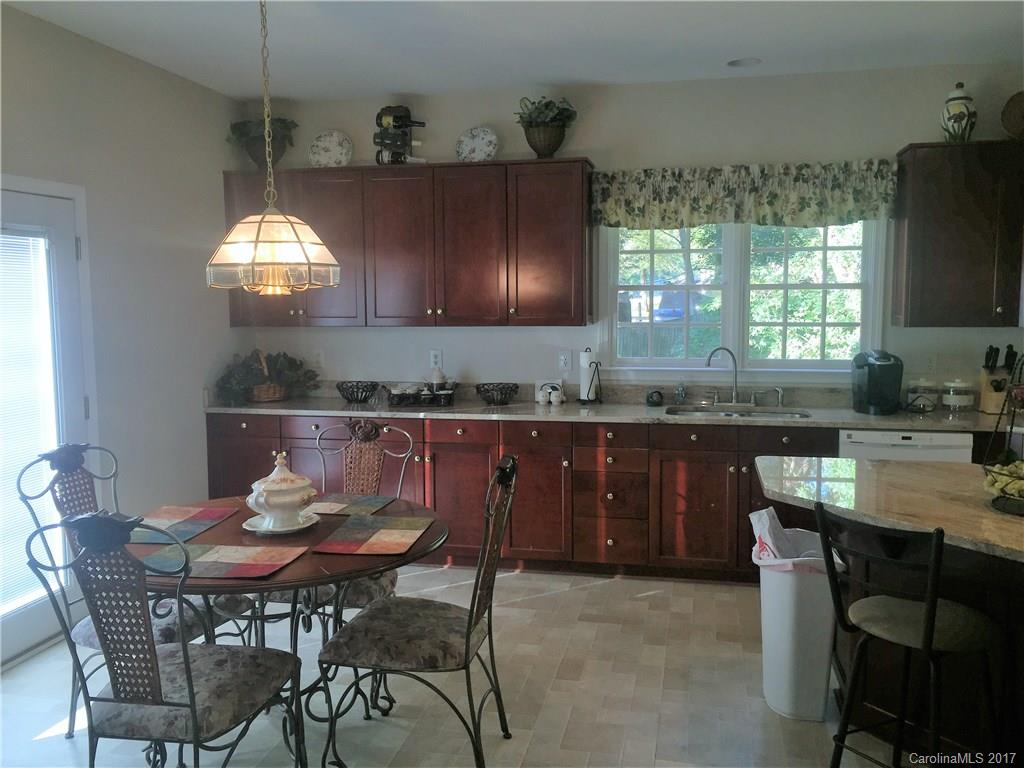 10700 Ridge Acres Road Charlotte, NC 28214 - Photo 7 of 22 Gallery Image 7