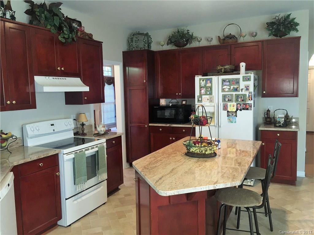 10700 Ridge Acres Road Charlotte, NC 28214 - Photo 9 of 22 Gallery Image 9