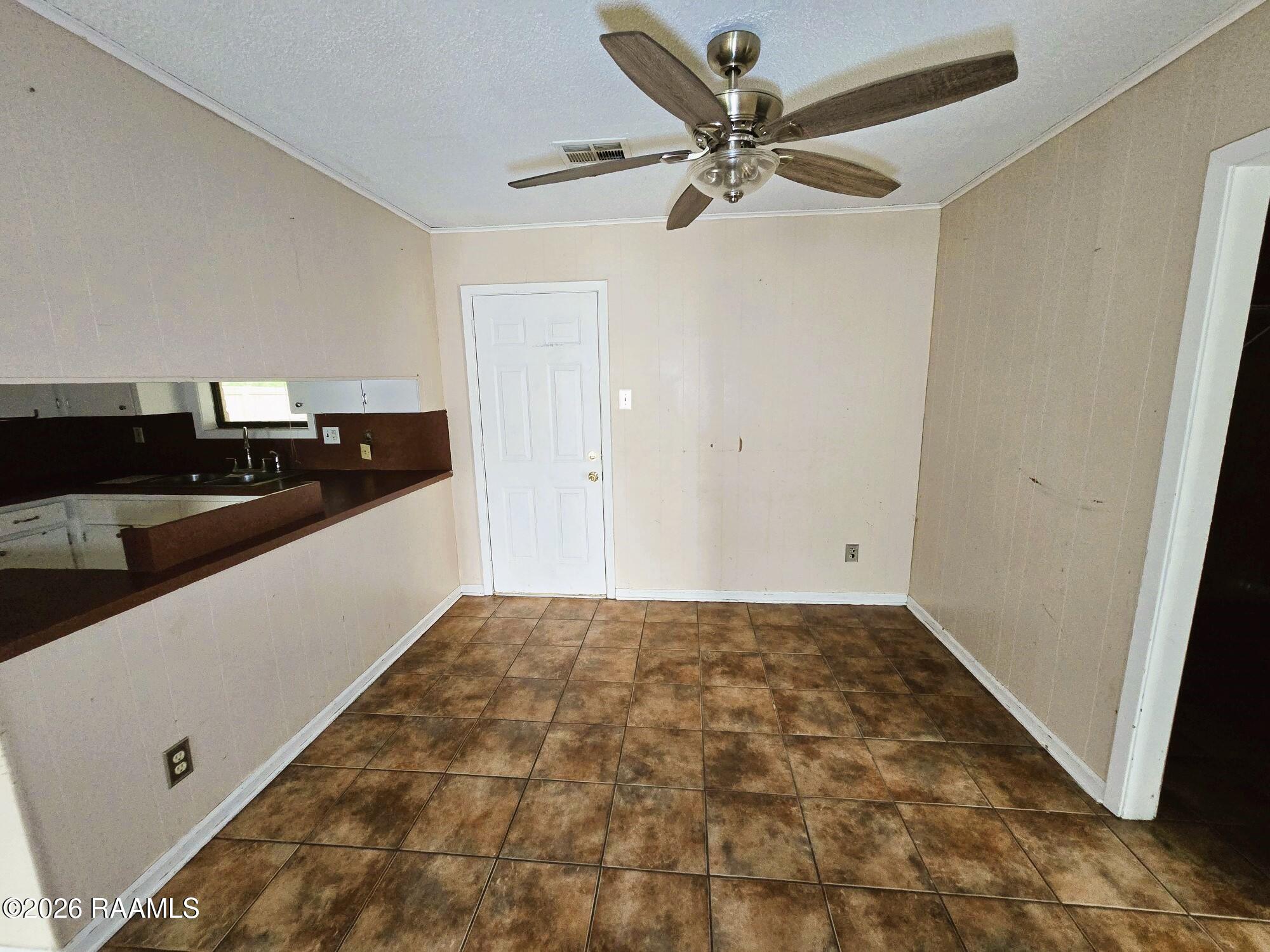 135 Greek Street Lafayette, LA 70507 - Photo 7 of 25 7