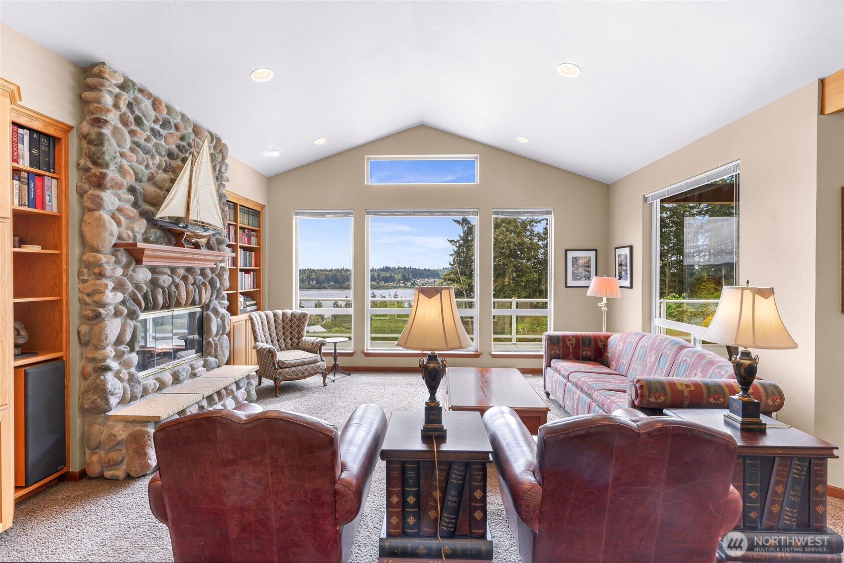 5043 Bradshaw Road Freeland, WA 98249 - Photo 5 of 40