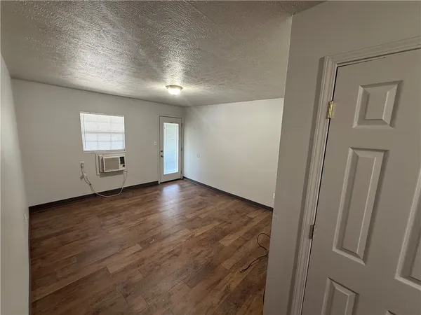 $800 | 269 East Pickens Road, Unit 1, Pea Ridge, AR 72751