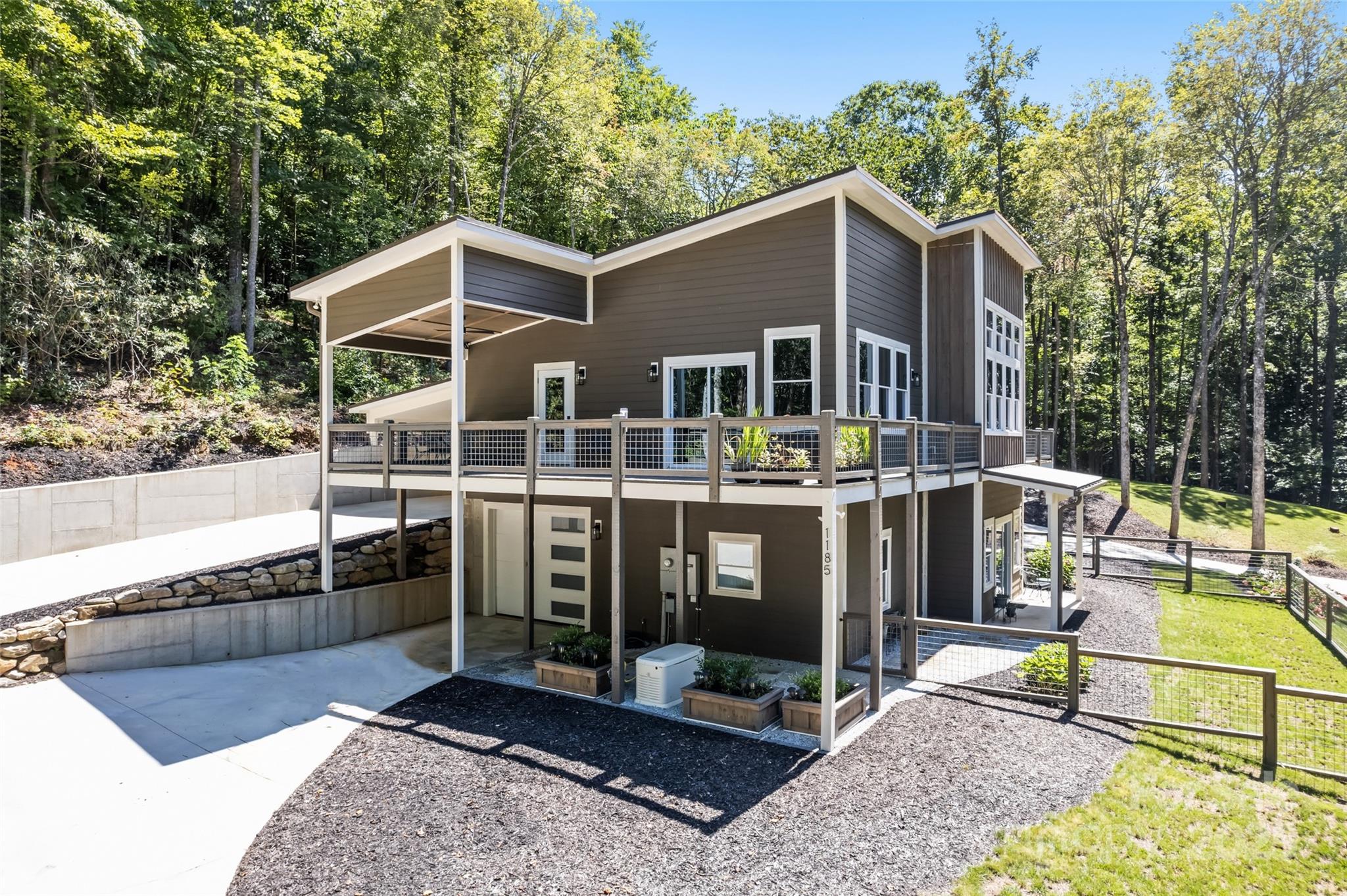 1185 Wallalieu Road Otto, NC 28763 - Photo 7 of 43