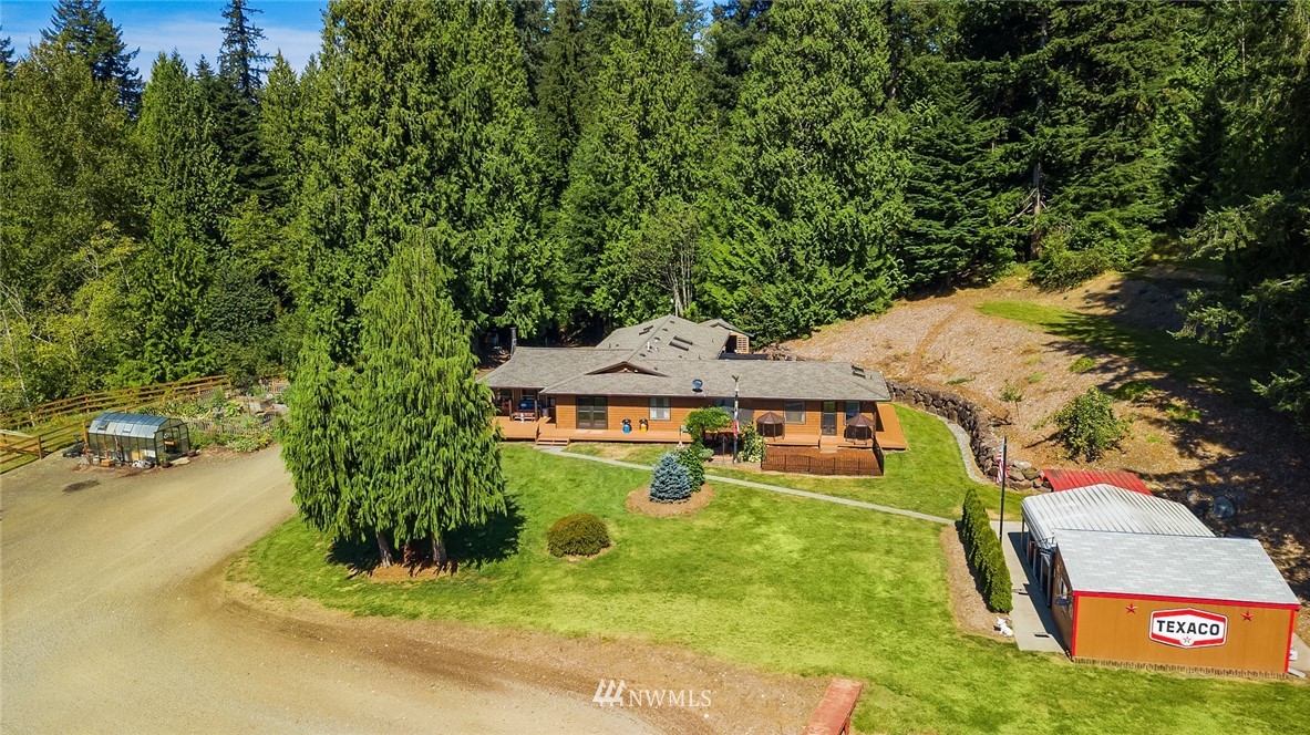 12105 Ingraham Road Snohomish, WA 98290 - Photo 6 of 30 an aerial view of a house