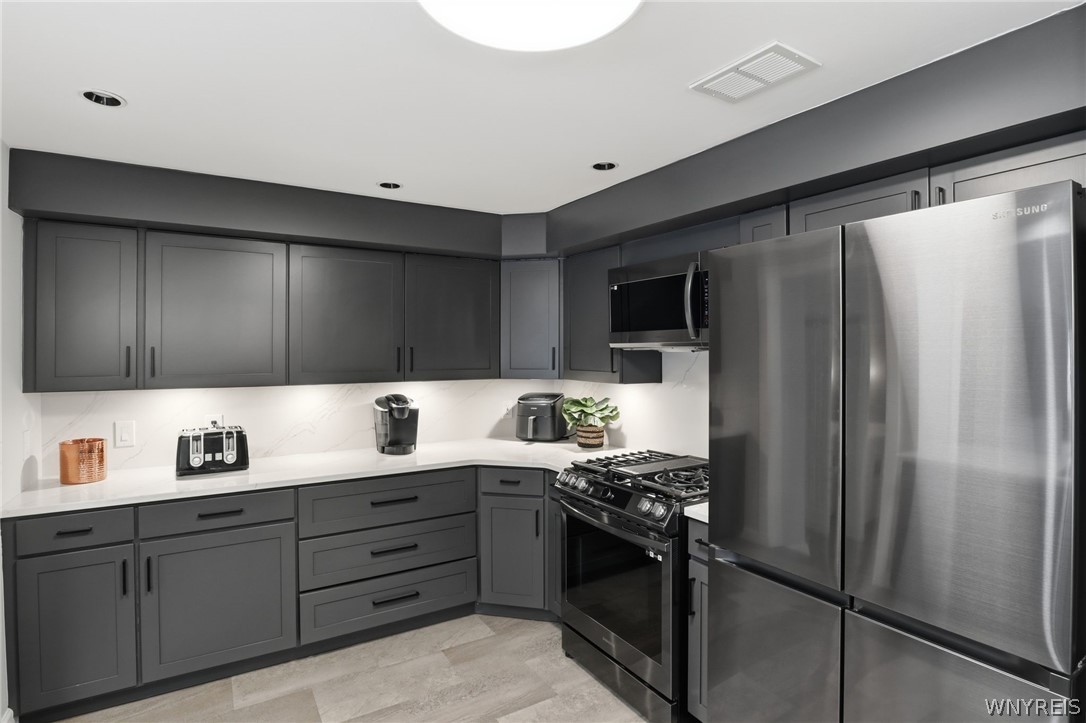 51 Meadowbrook Road Amherst, NY 14221 - Photo 15 of 49