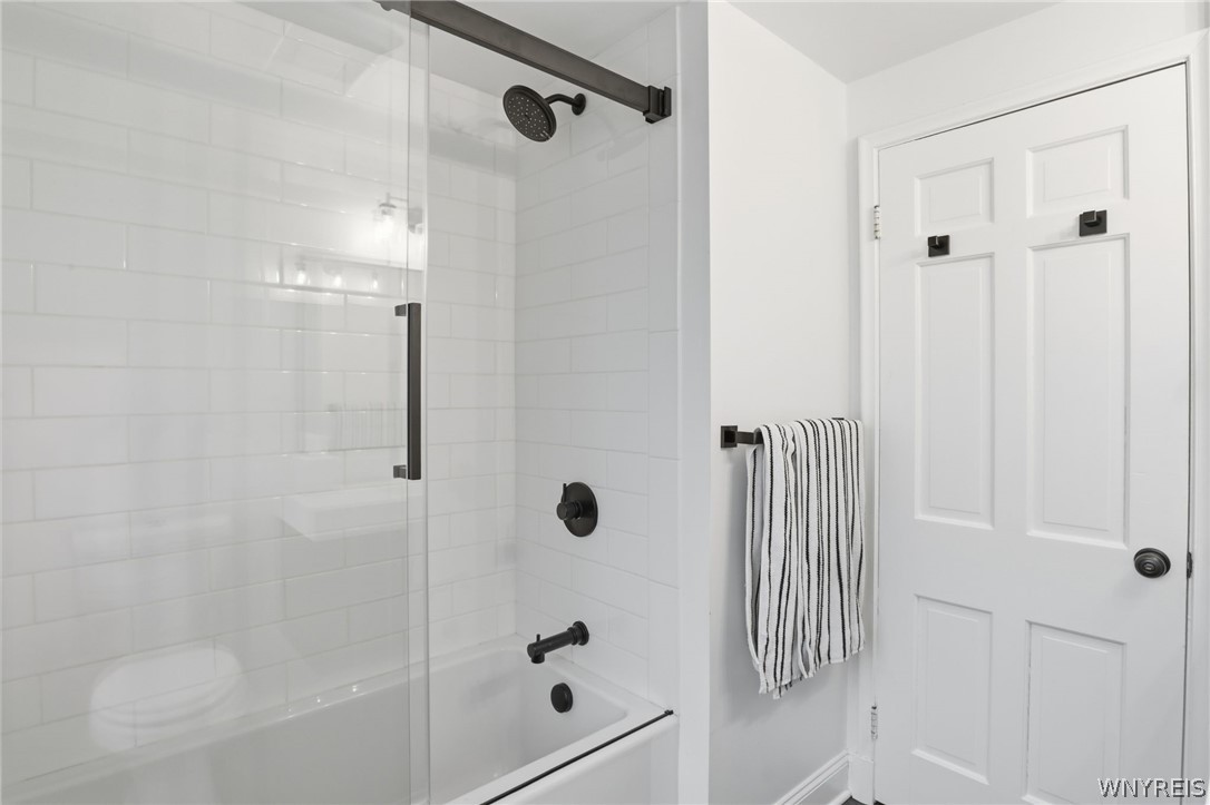 51 Meadowbrook Road Amherst, NY 14221 - Photo 35 of 49