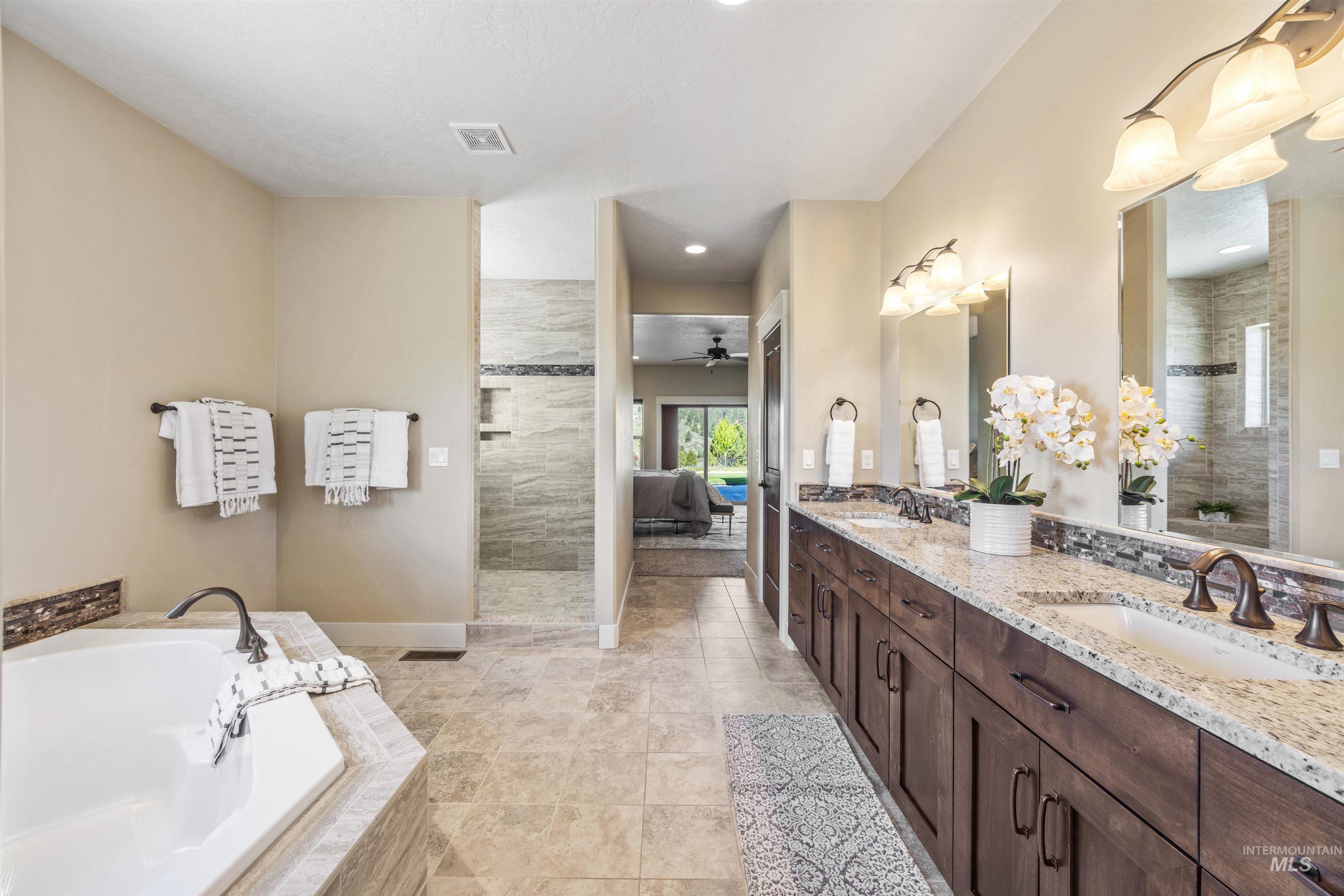 6 Rim Cyn Lane Boise, ID 83716 - Photo 19 of 44