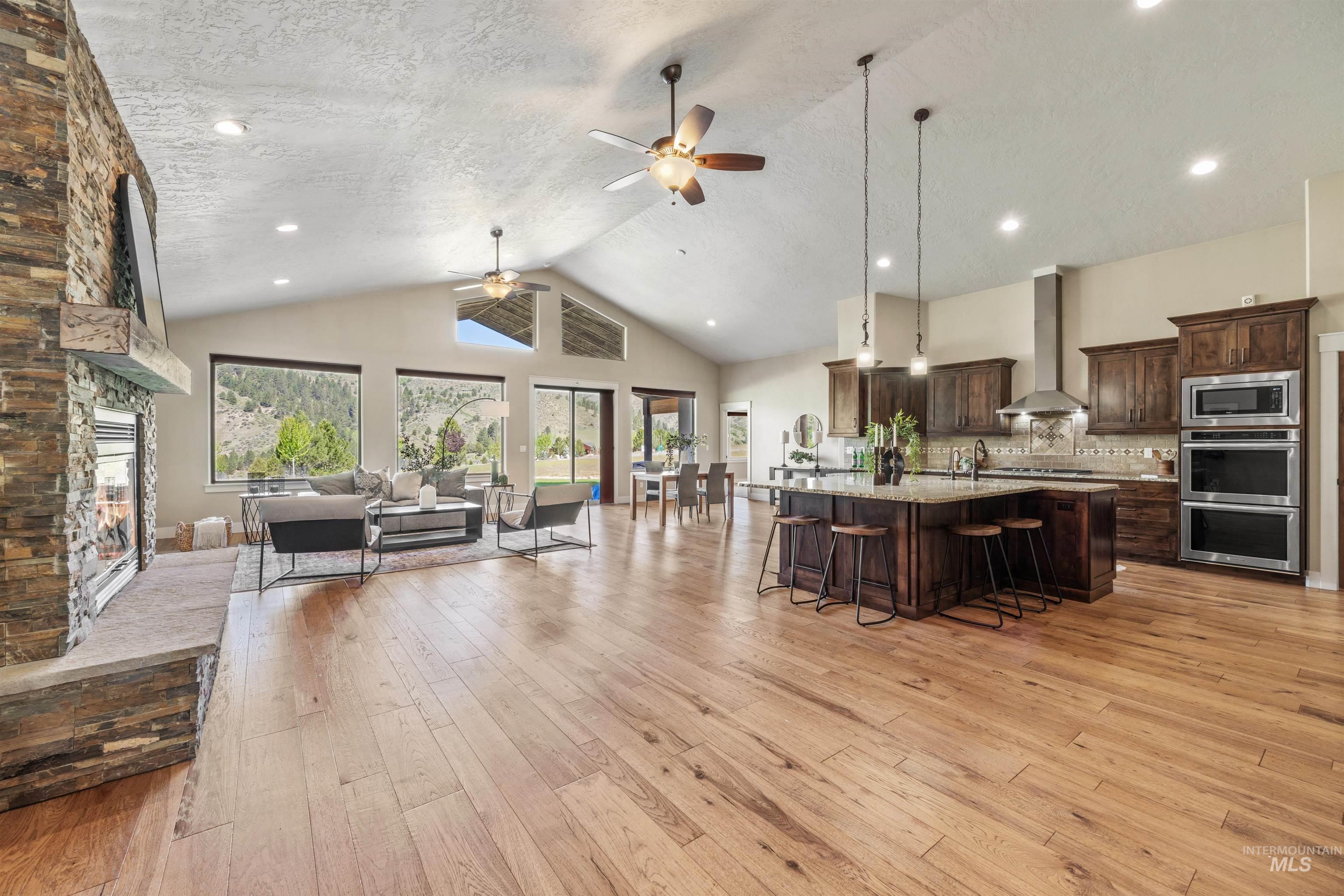6 Rim Cyn Lane Boise, ID 83716 - Photo 3 of 44