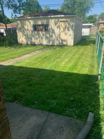 $128,000 | 14414 South Parnell Avenue, Riverdale, IL 60827