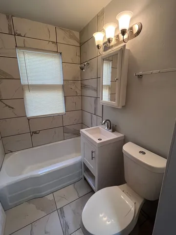 $128,000 | 14414 South Parnell Avenue, Riverdale, IL 60827