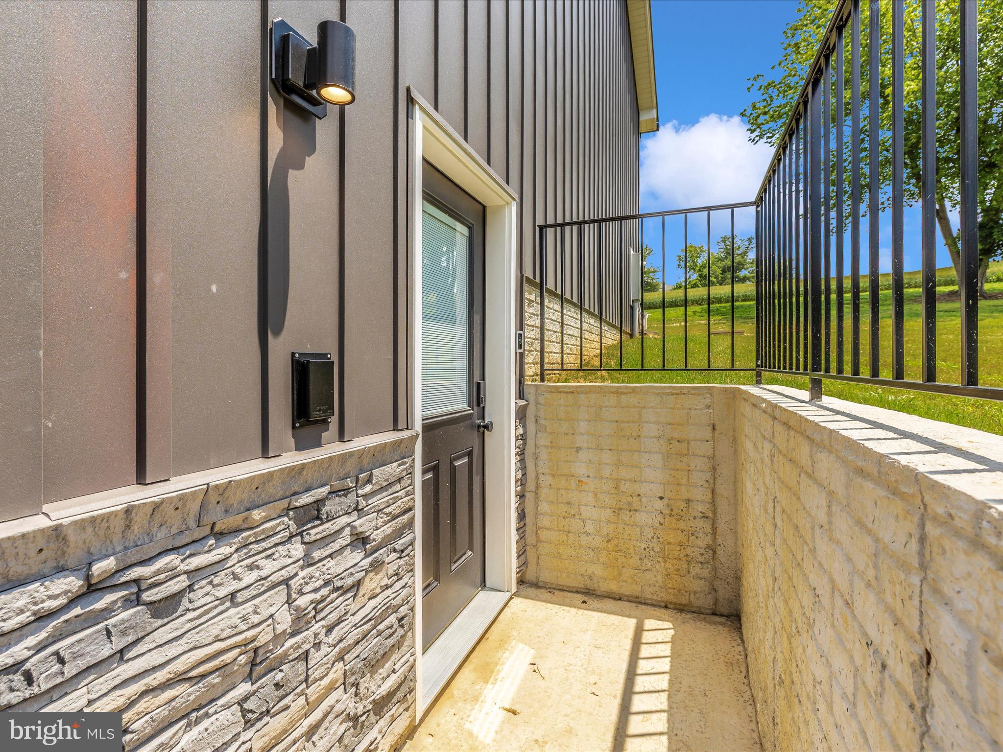 Front side entry
