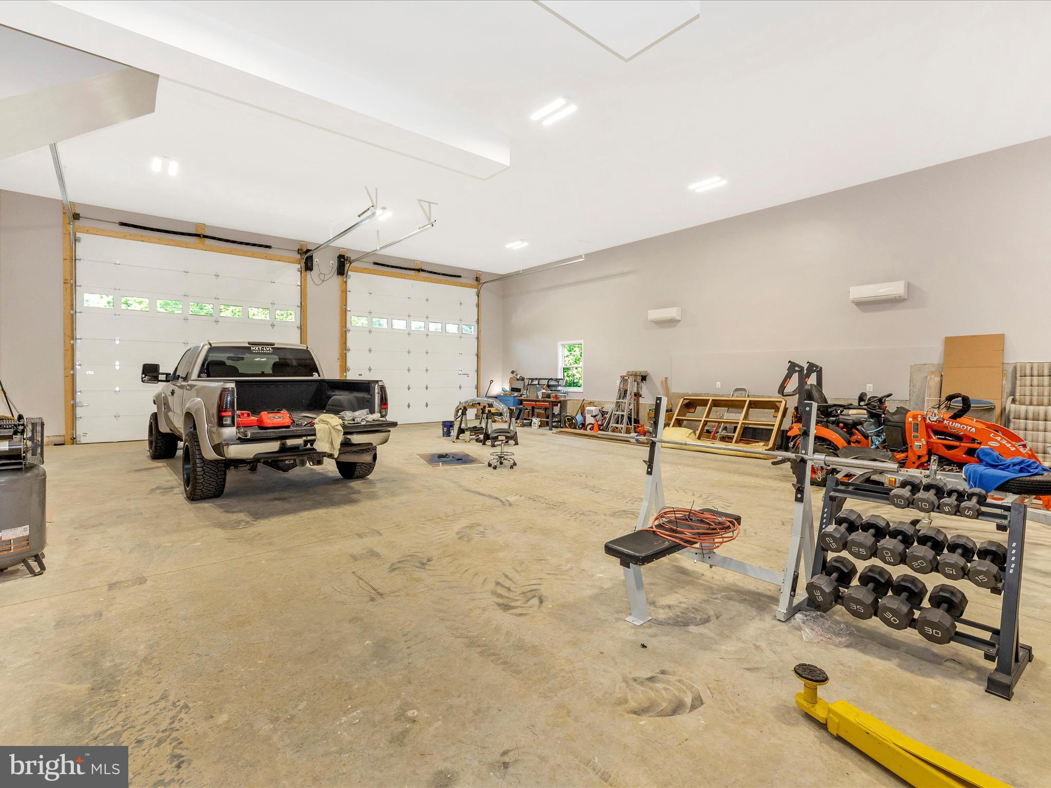 3615 Old Hanover Road Westminster, MD 21158 - Photo 40 of 53 16 Foot ceilings, recessed lights, HVAC