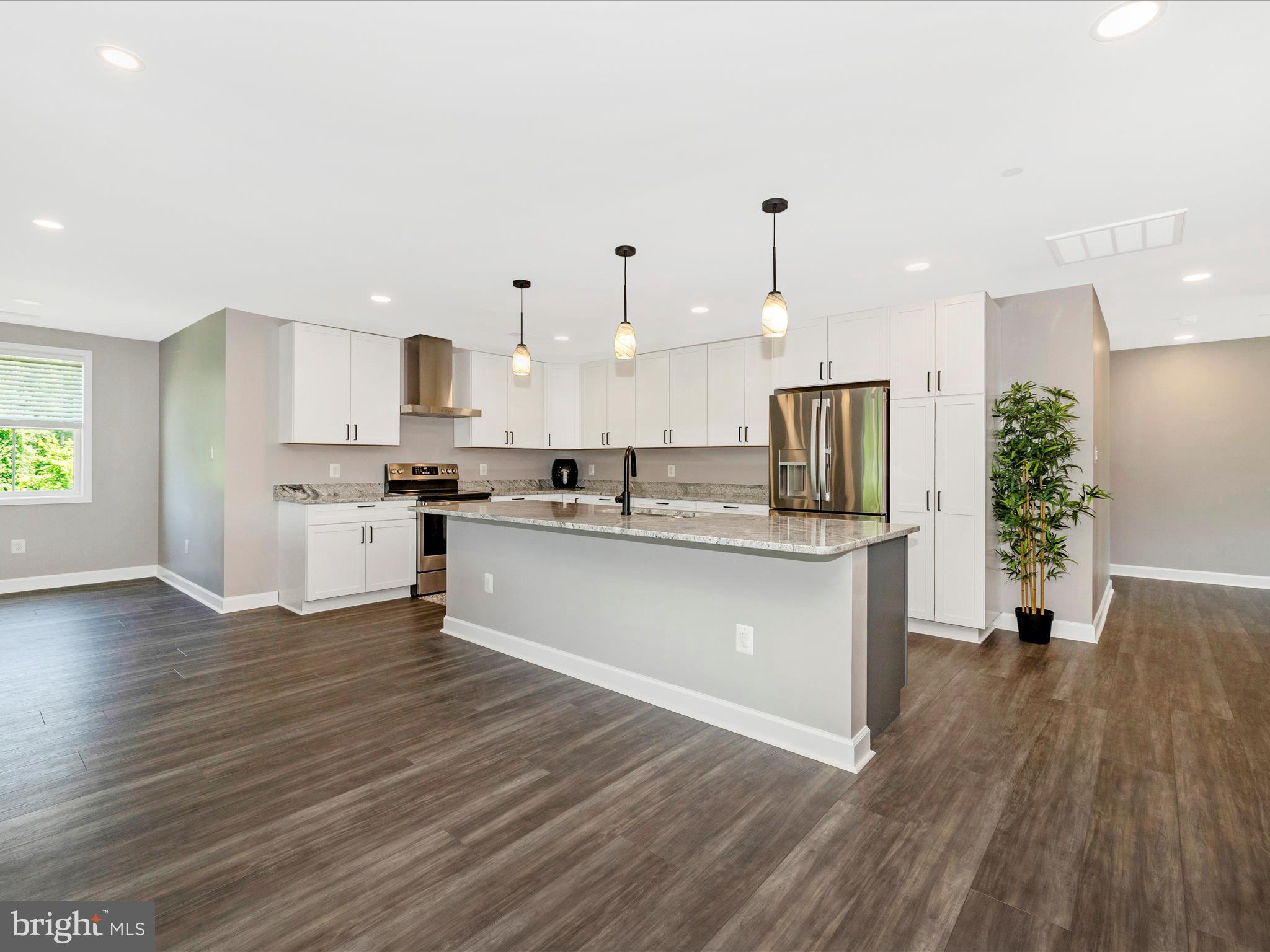 3615 Old Hanover Road Westminster, MD 21158 - Photo 10 of 53 Gorgeous granite, new GE Profile appliances