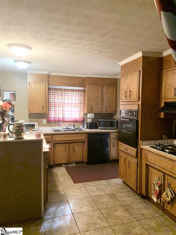 504 Old Mill Road Mauldin, SC 29662 - Photo 8 of 22 Gallery Image 8