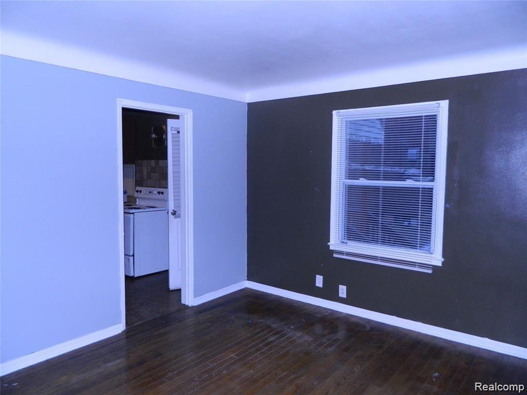 19515 Moross Road Detroit, MI 48224 - Photo 2 of 11