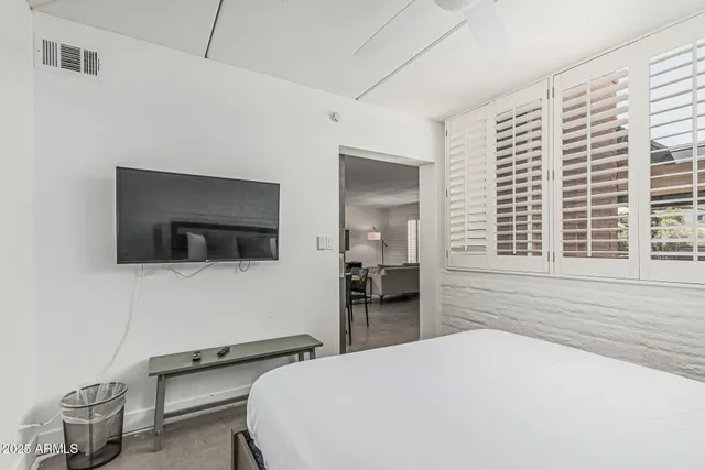 $6,000 | 7401 East Northland Drive, Unit 4, Scottsdale, AZ 85251