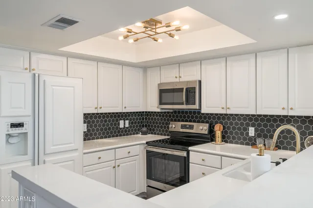 $6,000 | 7401 East Northland Drive, Unit 4, Scottsdale, AZ 85251