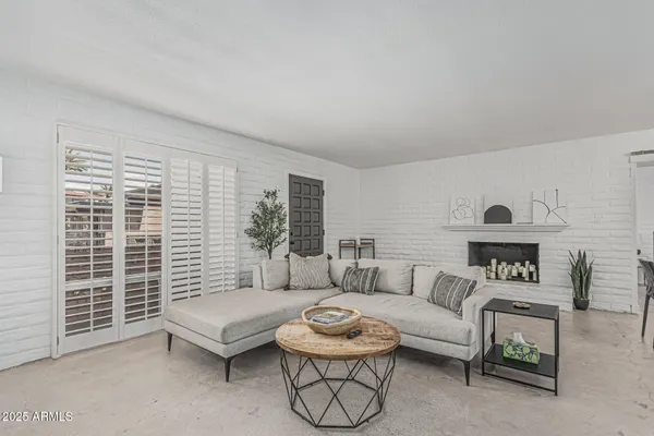 $6,000 | 7401 East Northland Drive, Unit 4, Scottsdale, AZ 85251