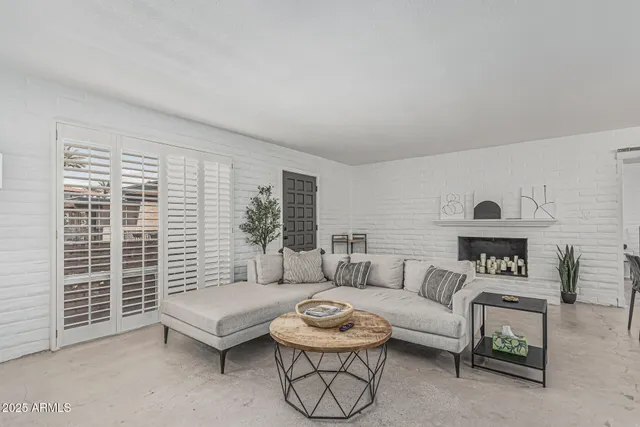 $6,000 | 7401 East Northland Drive, Unit 4, Scottsdale, AZ 85251