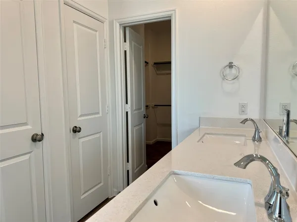 $2,350 | 5719 Foggy Vine Court, Fulshear, TX 77441