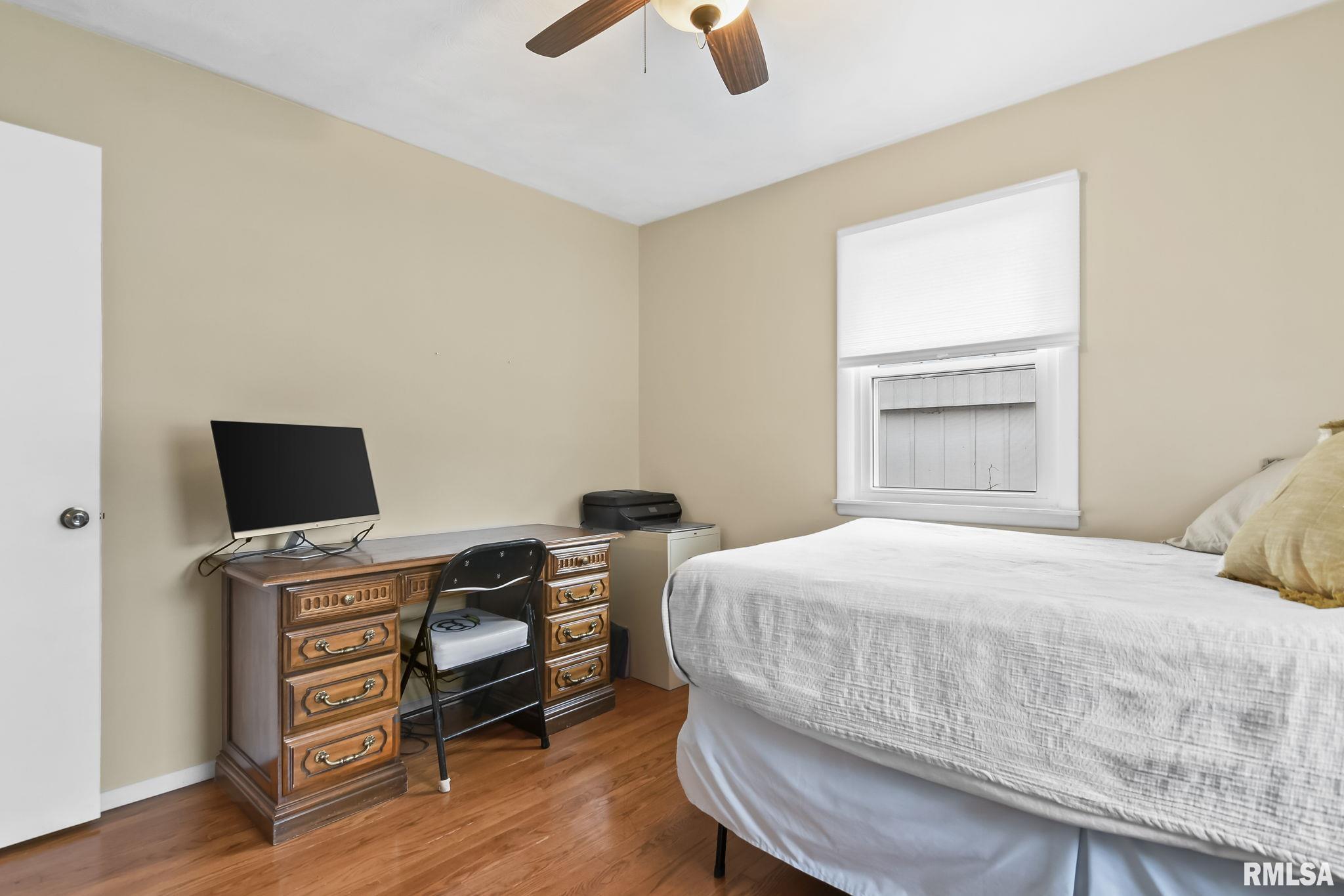 2328 Queensway Road Springfield, IL 62703 - Photo 18 of 38