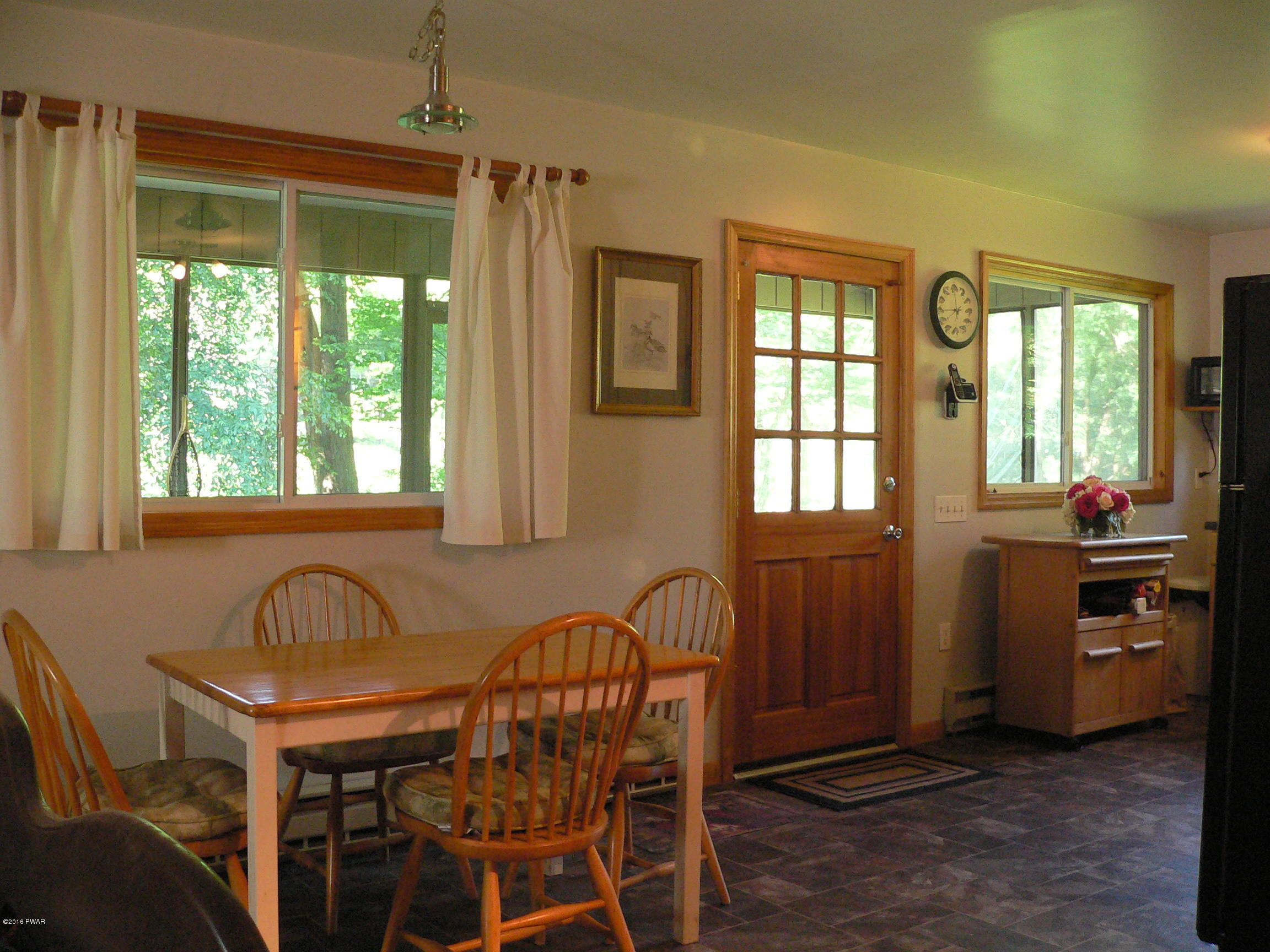 3598 River Road Equinunk, PA 18417 - Photo 4 of 14 Dinning1