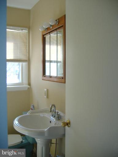 85 South Ralph Street Westminster, MD 21157 - Photo 7 of 10 Bath #1