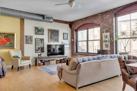 $749,000 | 172 Green Street, Unit 8, Boston, MA 02130