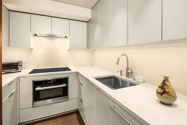 $1,575,000 | 80 Vine Street, Unit 2600, Seattle, WA 98121