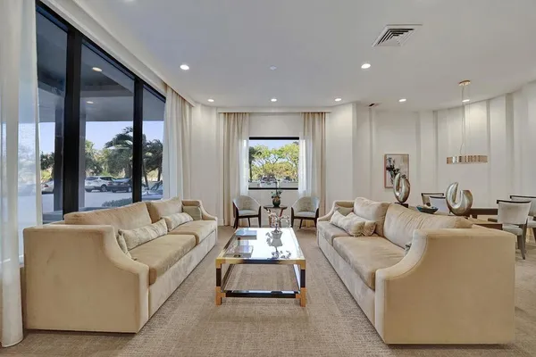 $3,250 | 2000 South Ocean Boulevard, Unit 4C, Lauderdale-by-the-Sea, FL 33062