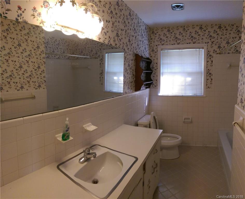 2201 Primm Road Charlotte, NC 28216 - Photo 16 of 32 Gallery Image 16