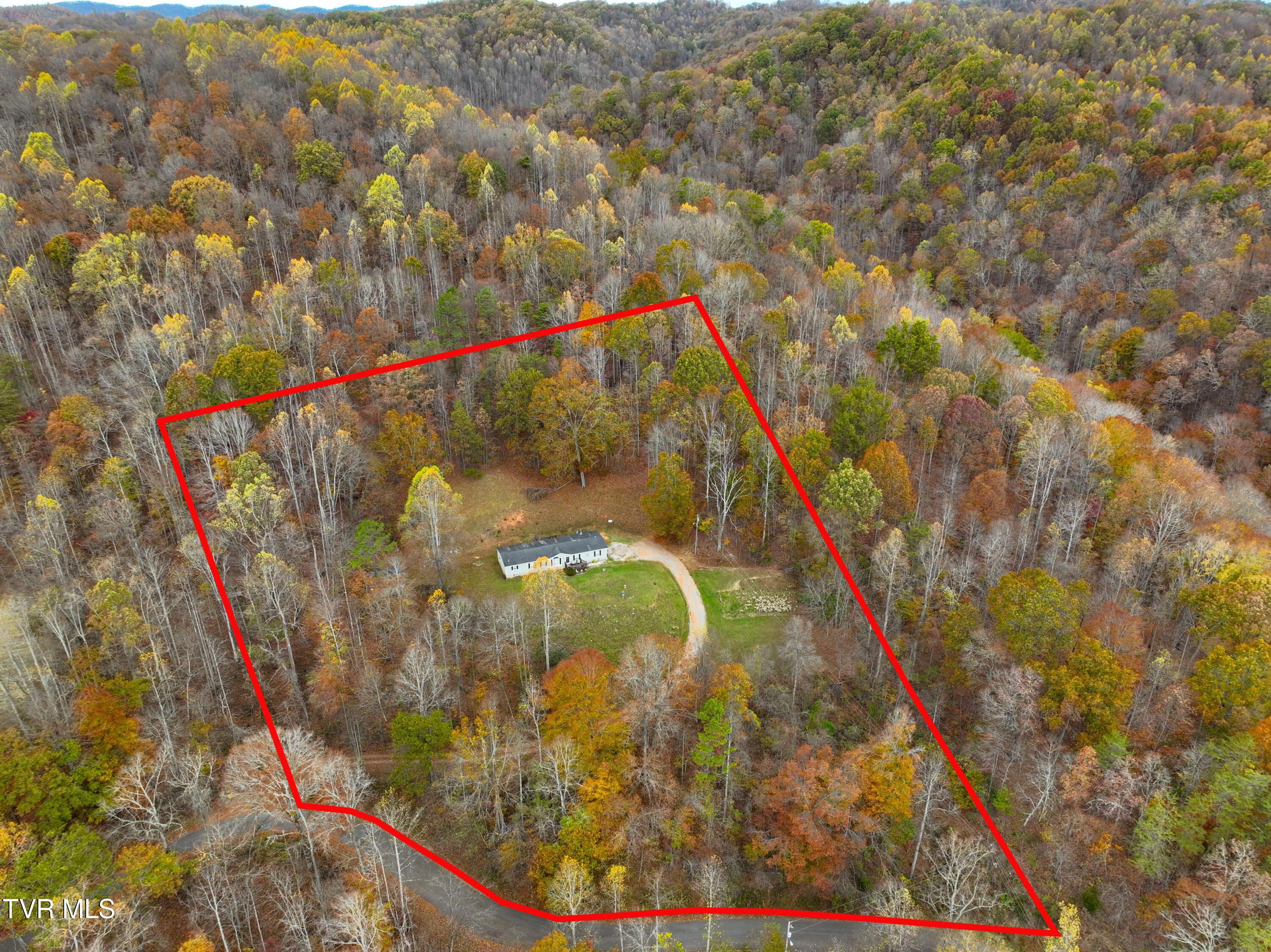 4255 Timbertree Branch Road Hiltons, VA 24258 - Photo 11 of 44 4255 Timbertree Drone DA outline 2