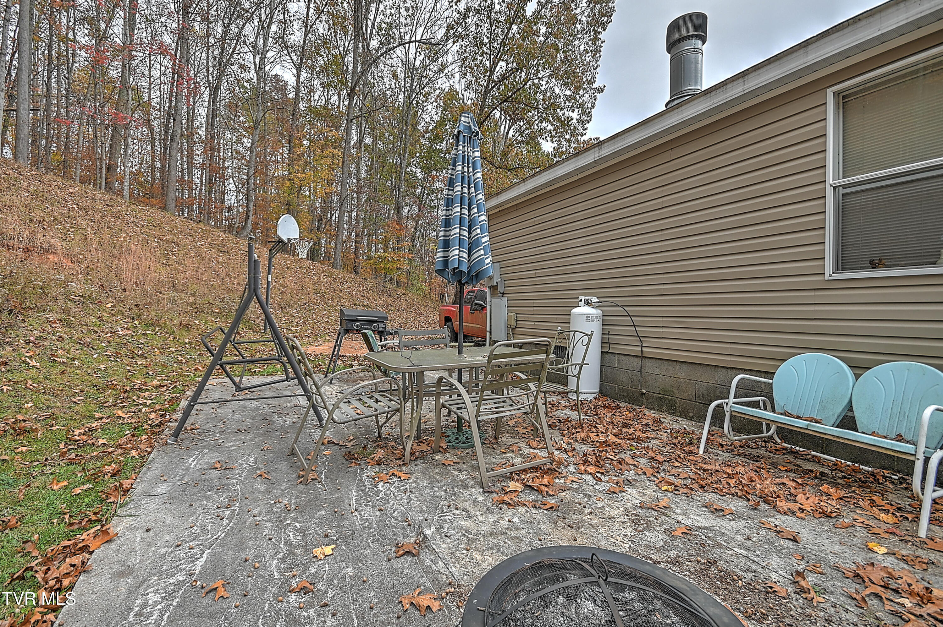 4255 Timbertree Branch Road Hiltons, VA 24258 - Photo 9 of 44 4255 Timbertree DA-40
