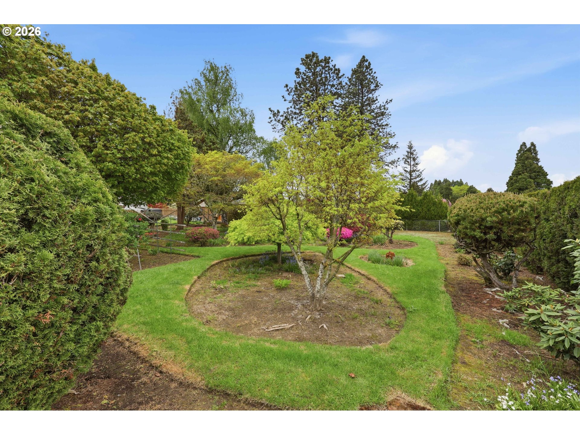 18925 Southwest Rosa Road Beaverton, OR 97078 - Photo 23 of 33 a view of a garden