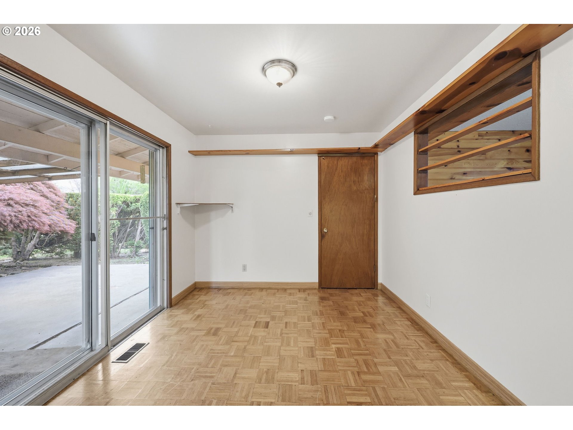 18925 Southwest Rosa Road Beaverton, OR 97078 - Photo 9 of 33 a view of an empty room