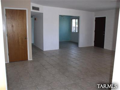 9567 East Stella Road Tucson, AZ 85730 - Photo 4 of 9 Gallery Image 4