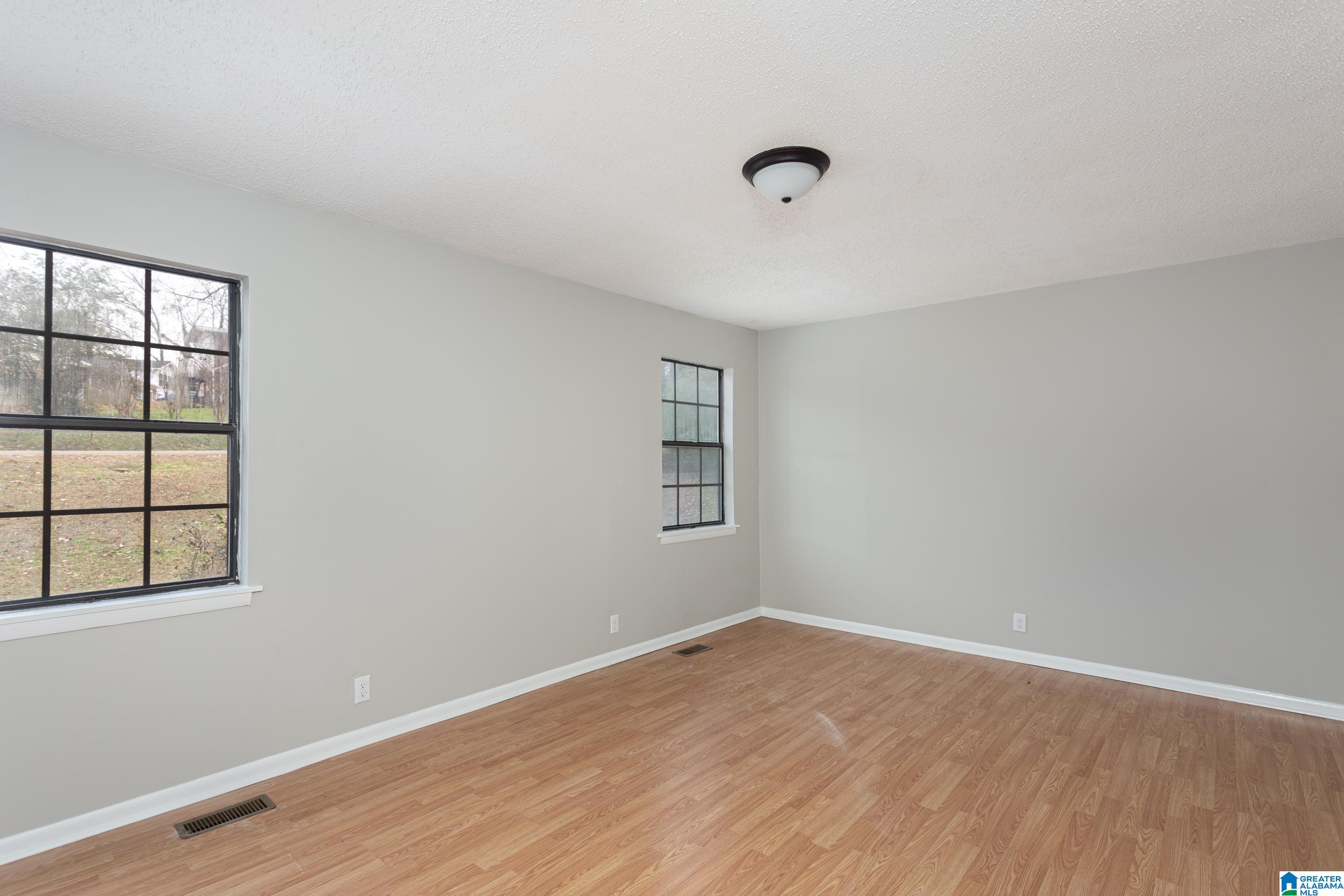 111 Oak Road Anniston, AL 36206 - Photo 12 of 36