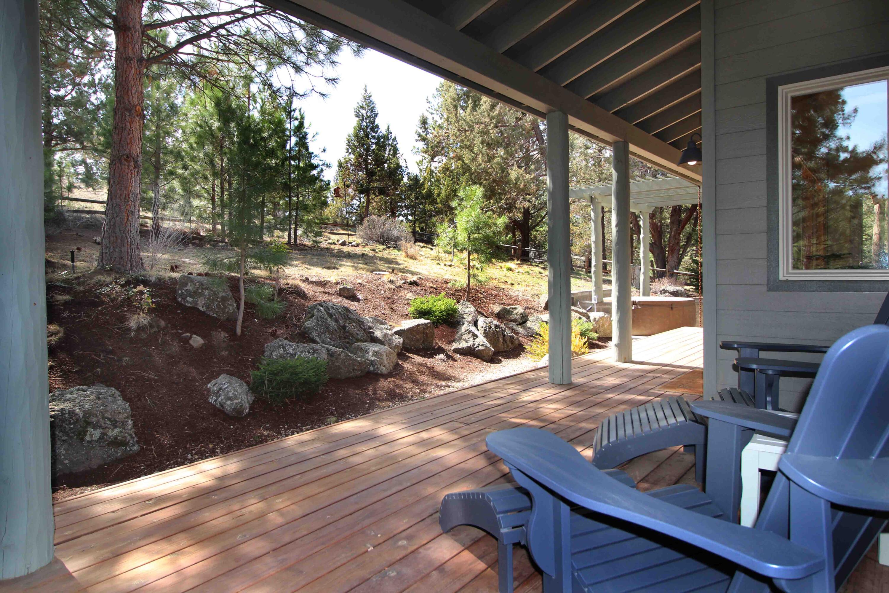2185 Northwest Putnam Road Bend, OR 97703 - Photo 6 of 39 IMG_3940