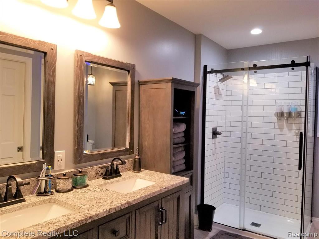 9339 West Stanley Road Flushing, MI 48433 - Photo 33 of 80