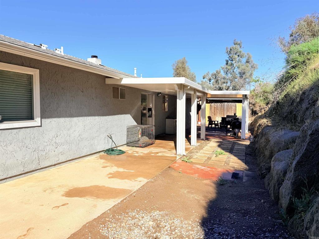 9449 Prospect Avenue Santee, CA 92071 - Photo 15 of 18