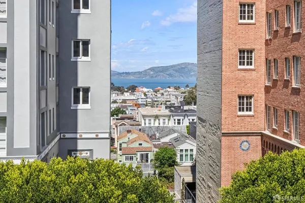$2,995,000 | 2628 Laguna Street, San Francisco, CA 94123
